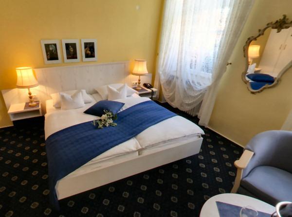 מיכלשטאט Hotel-Restaurant Drei Hasen מראה חיצוני תמונה